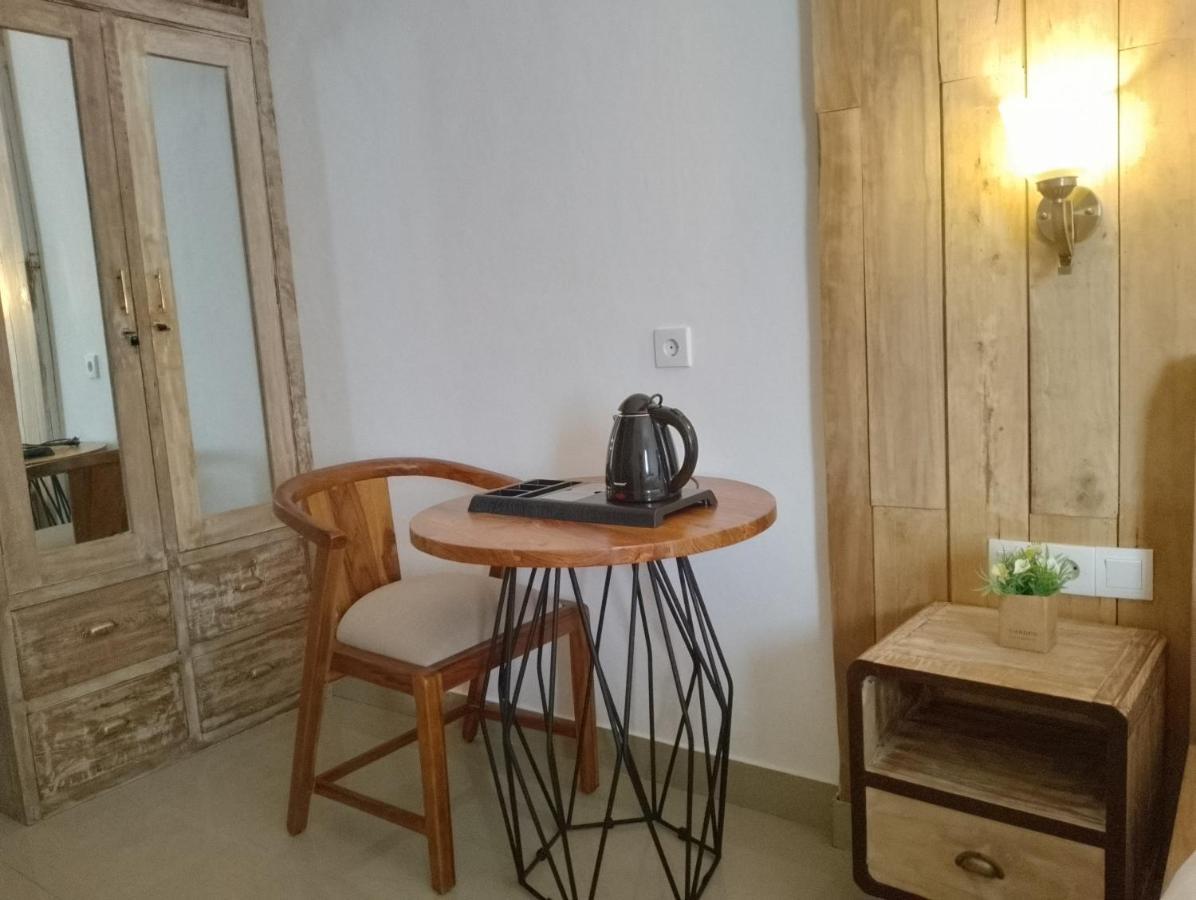 Oki Taru Residence Kuta Lombok Kültér fotó